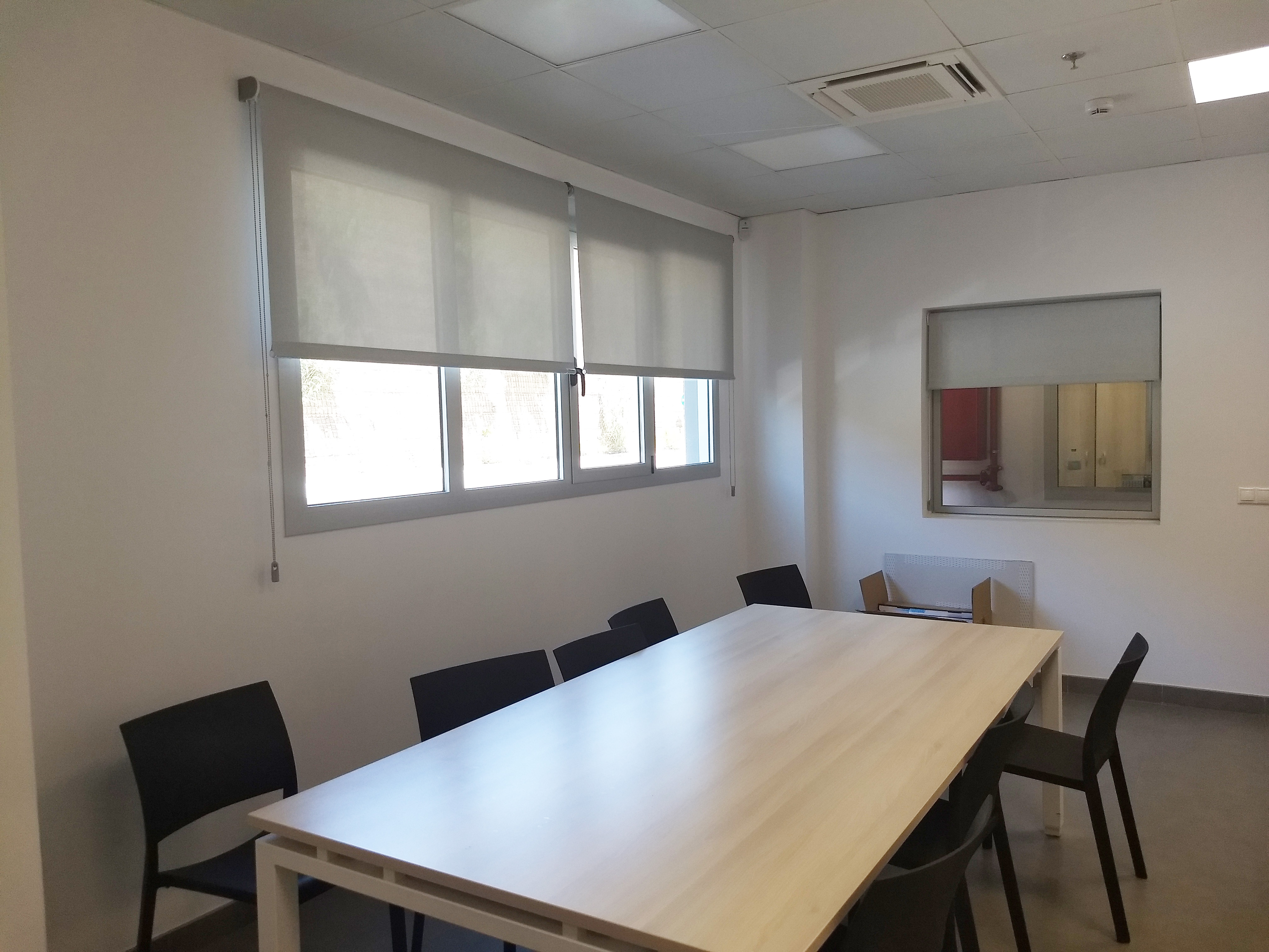 Cortinas enrollables para oficina