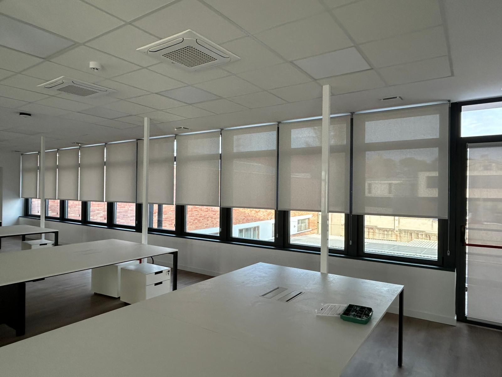 cortinas_enrollables_oficinas_en_rubi
