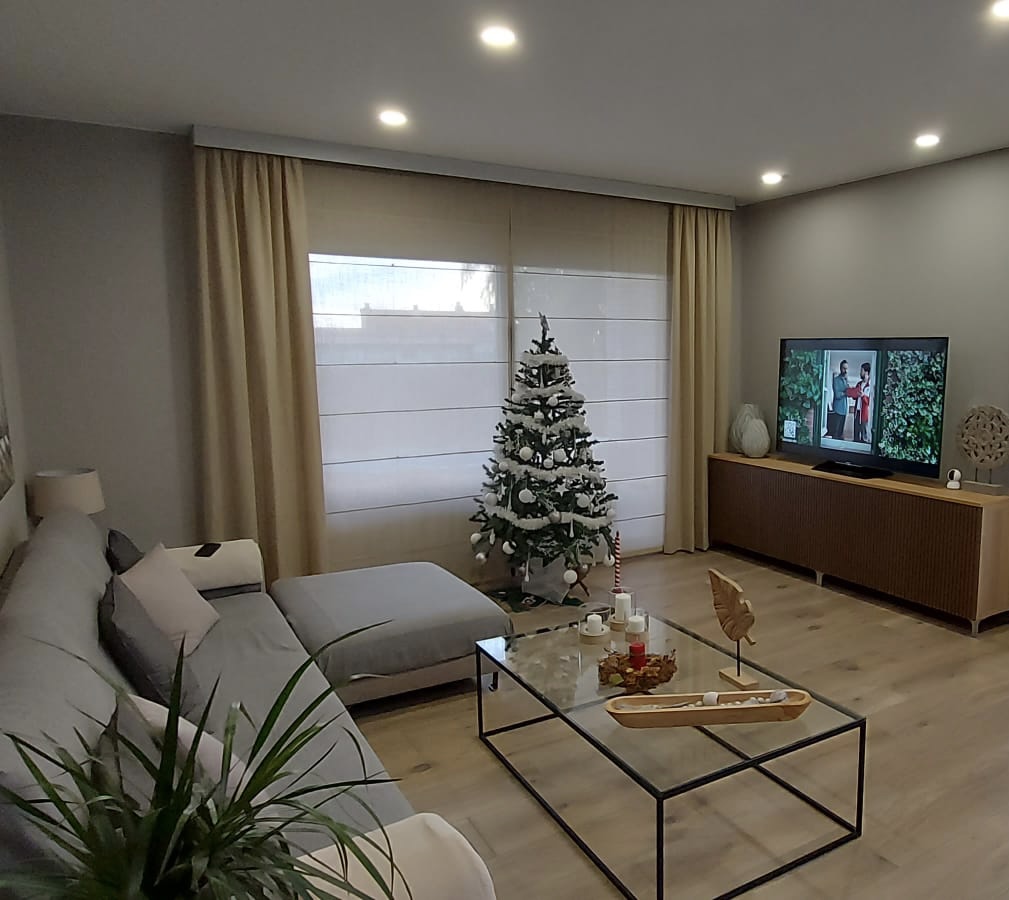 Plegables con caídas tradicionales y frontal decorativo