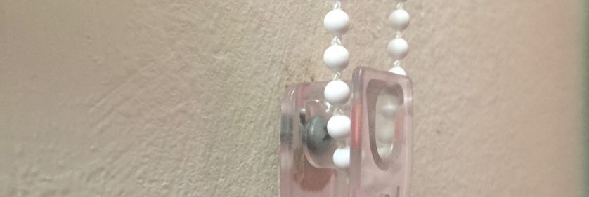 Sistema de seguridad infantil, pieza de color transparente