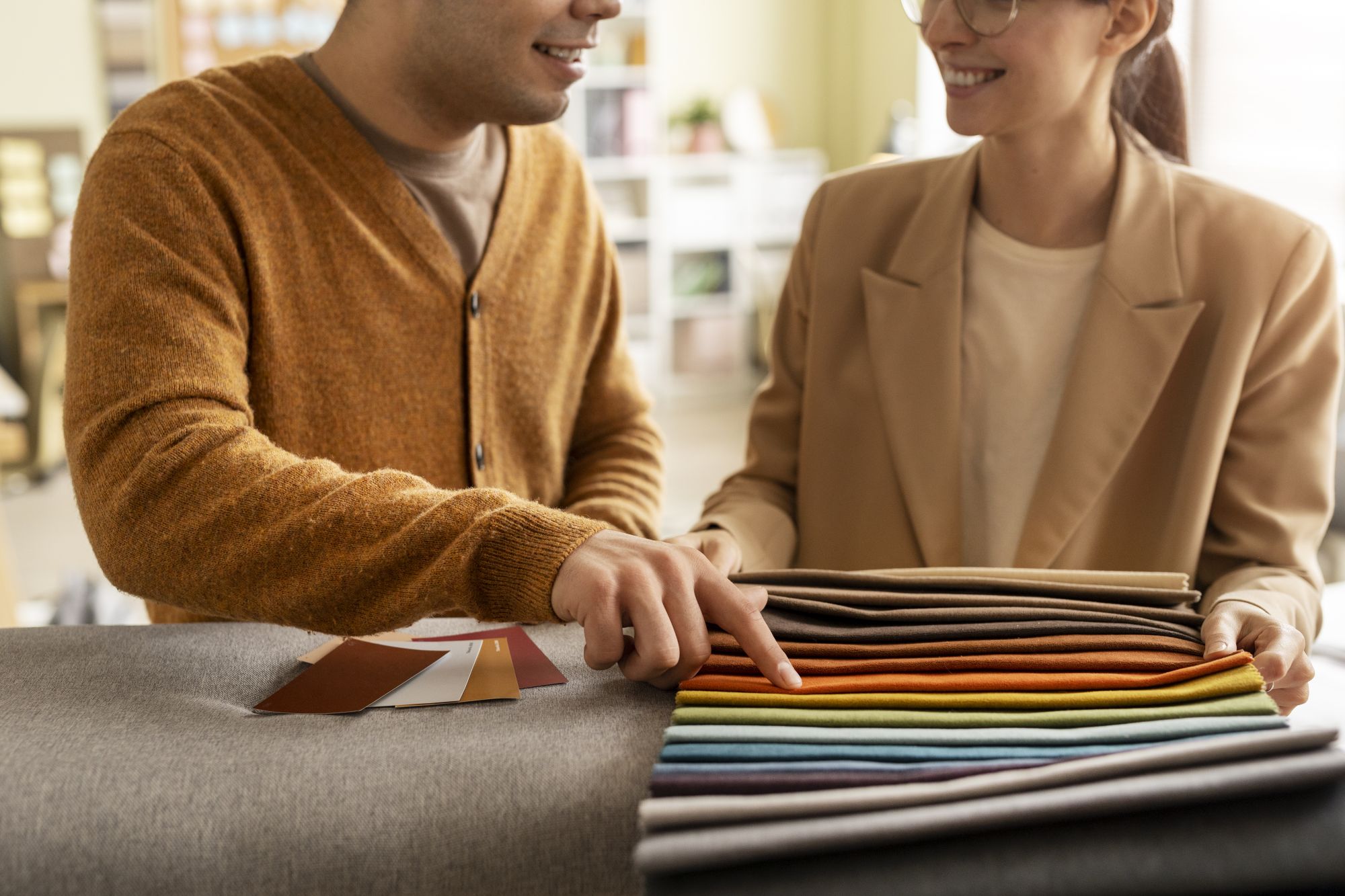 Tienda de cortinas en Barcelona, Cortina Técnica, donde podrás ver y tocar toda clase de tejidos