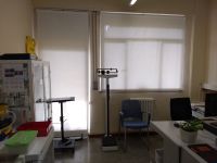 Cortinas enrollables tejido tecnico screen para sala de enfermería en residencia de ancianos de Barcelona